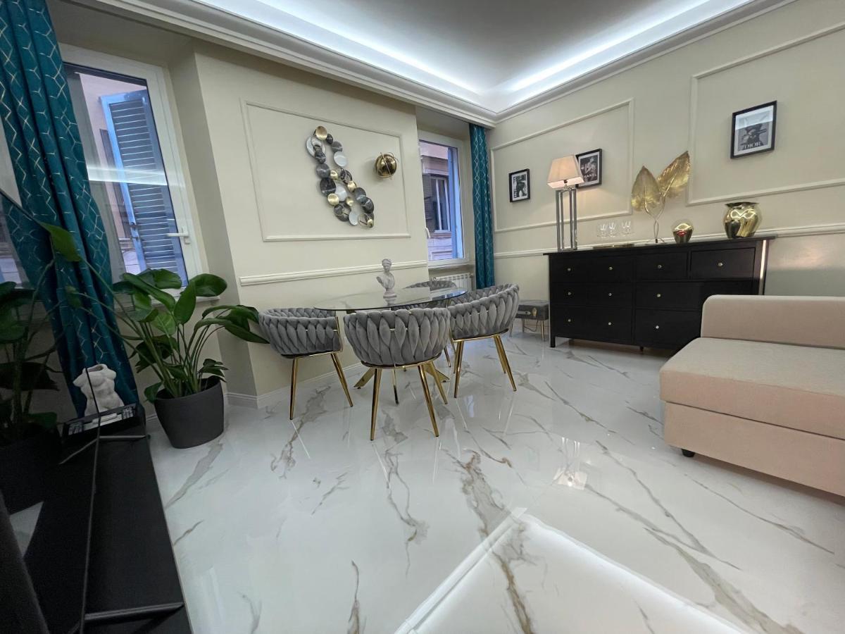 Spanish Steps Glamour & Sauna Luxury Apartment **** Róma Kültér fotó