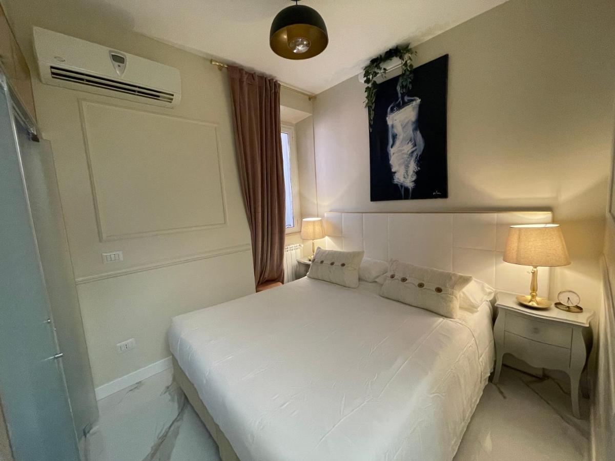 Spanish Steps Glamour & Sauna Luxury Apartment **** Róma Kültér fotó